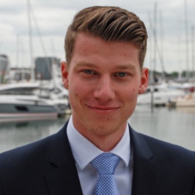 Surveyor based in Southampton, working with clients on Disposals and Acquisitions of Commercial Property.
