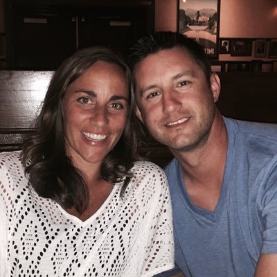 Husband to @barkleyloser, Father of 4 boys, Business Owner- Six Stitch Apparel, MercyMe merchandise mgr.