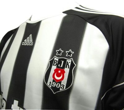 erhankececi's profile picture. ÖVÜN MEKLE COK HAKLIYIZ BESIKTASLIYIZ .GÜCÜNE GÜC KATMAYA GELTIK FORMANDA TER OLMAYA GELTIK BESIKTAS SENINLE ÖLMEYE GELTIK BESIKTAS.BESIKTASK