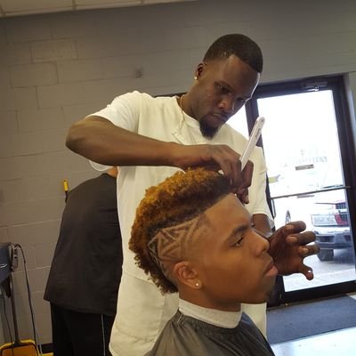 30 yrs old...well established top 5 barber in san antonio texas...single father raising a beautiful 7 yr old daughter....what can i say im blessed...
