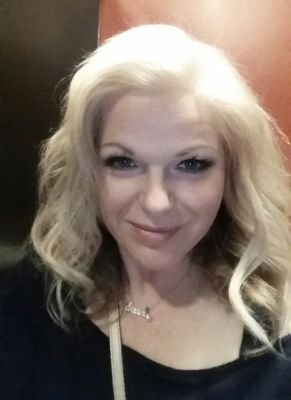 danapry's profile picture. Wifey, Mother to 2 amazing kiddos, Financial Planning extraordinaire. Loves coffee, hammocks, and cinnamon buns.