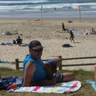 busy father of 2 running a health clinic treating chronic pain and injury