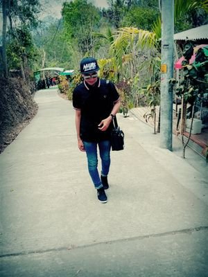 HerruSiswanto's profile picture. Lazy is the killer of our future!