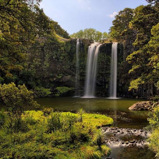 Welcome to our small family run holiday park/backpackers 2 minutes walk away from the beautiful Whangarei Waterfalls and scenic walking tracks.