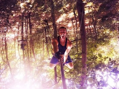 Nicko || 22 ans || Mécano Mercedes || Rider accro à l'adrénaline