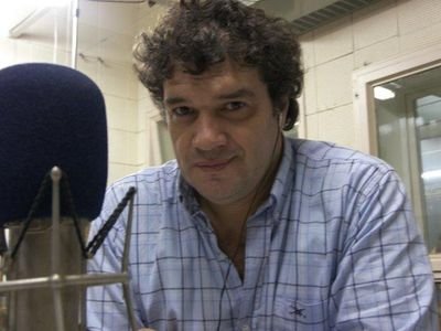 Periodista. Conductor @somosctesnoti Cablevision.en radio La Balsa...desde 1988..coleccionista de momentos..