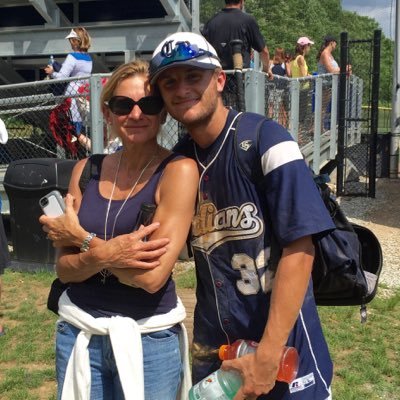 picksomedaisies's profile picture. 