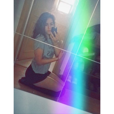 InsaneBUThappy_'s profile picture. Waiting for the apocalypse ☣