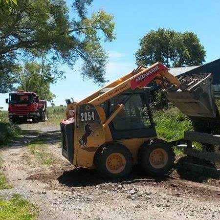 Earthmovers, Diggers, Bobcat, Metal supplies, foundations, drainage, Demolition, Footings, site clearing & more