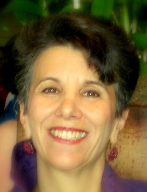 I coach and train Entrepreneurial Women to create extraordinary life and business possibilities from the inside out.  I enjoy movies, travel, and the beach!
