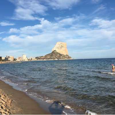 Charku7's profile picture. Grito en los garitos y aunque no fumo trago humo!.