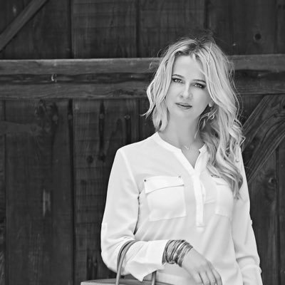 sylvialesiak's profile picture. 