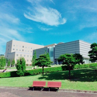 長崎県立大学シーボルト校生協学生委員の公式Twitterです！シー大生に役立つ生協店舗や食堂の情報をメインに、学生委員の近況などもつぶやいていきます！！ 何か質問があったらDMで対応します！フォローよろしくお願いします【Instagram】→《https://t.co/aa9GQ5fqcZ》