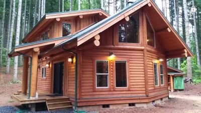 Owner of Frontier Log and Timber Homes
