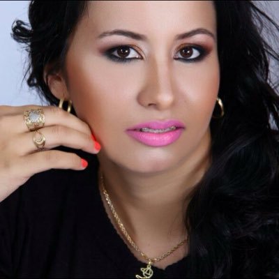 deizaguimaraes's profile picture. ❤️