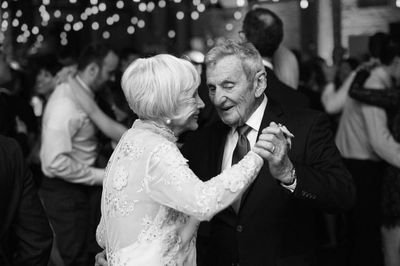 eliasvmathew's profile picture. Former blue check