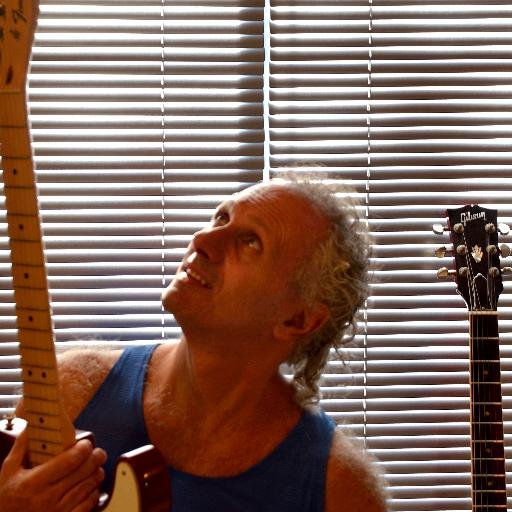 osmollo's profile picture. Osvaldo Mollo (guitarrista, compositor , cantante y profesor de guitarra)