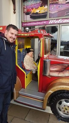 Lukewelsh18's profile picture. live an easy life. i do not let things keep me down