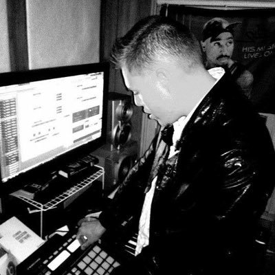 Producer • Engineer • Mixer 🎹🎧🎶 Founder & Owner of SuGR Beats LLC #sugr_beats 📸