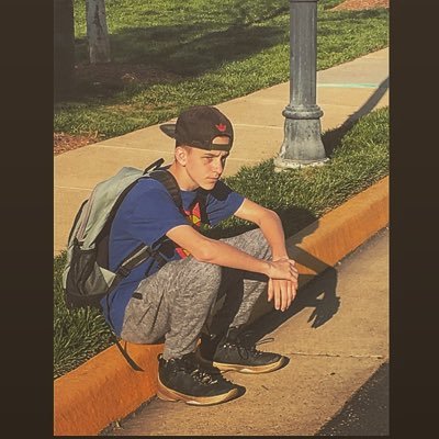 sean_moore24's profile picture. 