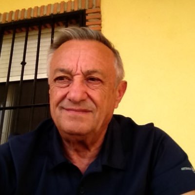 SimonSmaestra1's profile picture. Ser dialogante y participativo