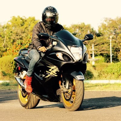 shahbaaz84749's profile picture. Entrepreneur | Management Post grad | Mechanical Engineer | Biker