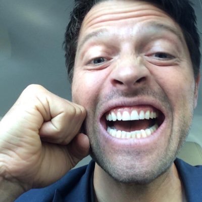 You just got a free follow. Please follow @AngelAsstiel in return? :) Thank you. ❤️