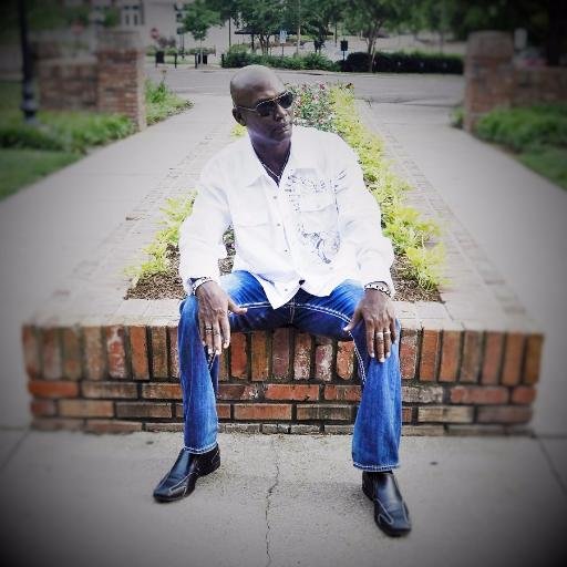 Love_Lee_G's profile picture. Interim CEO of Dream, INC and owner of G-Force Audio. I love all genres of music, swimming, and most of all the beach!!!