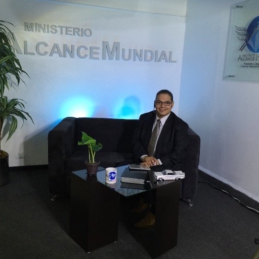 Ministerio Alcance Mundial 
Levantando y Capacitando Al Cuerpo de Cristo Para La Batalla Final