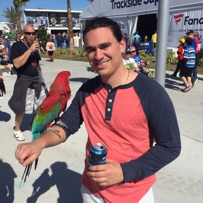 ShirtlessVaf's profile picture. 