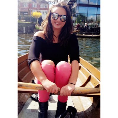 CarysLouu's profile picture. 