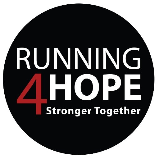 Running4Hope é um projeto sem fins lucrativos, criado com o objetivo de arrecadar fundos com a venda de produtos desenvolvidos pela marca para doações.