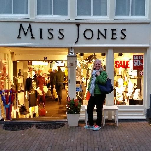 LovieJones's profile picture. 