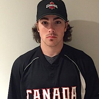 averyy9's profile picture. one team one goal