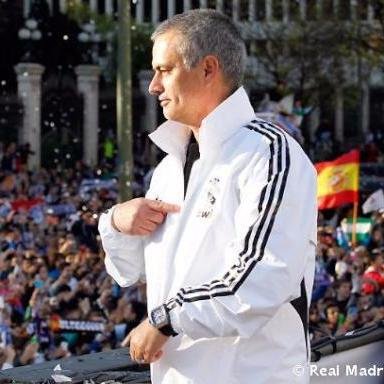 Madridista y Mourinhista como estilo de vida. Señorío? Morir por los tuyos.  No soporto ni a hipócritas, ni a chivatos.
#HalaMadrid #TheSpecialOne #AntiCule