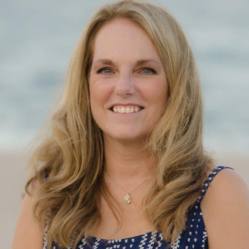 Realtor, Central Properties Realty, Inc. based in Coral Springs while working Broward and Palm Beach Counties. Florida native. I take great care of my clients!