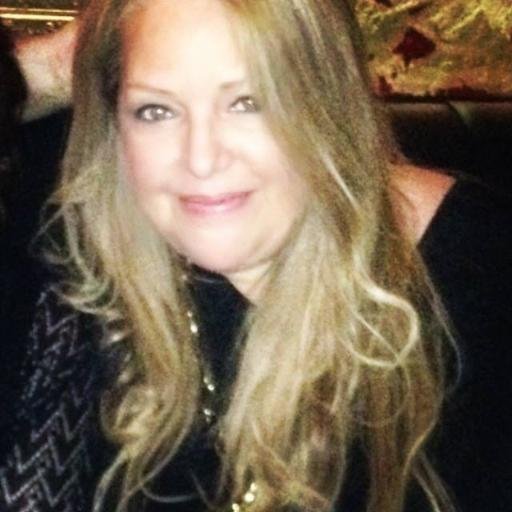 beauty2hot's profile picture. Just a small town girl living in a lonely world.