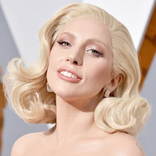 I ❤️ @ladygaga. Un bailar de chacareras bajo este cielo estrellado ❤️ We won 6 #GRAMMYs❤️