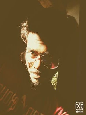 _binoyk's profile picture. ആശയവും ആമാശയവും നിറച്ച് ഇവിടെ വന്ന് കൊഞ്ഞനം കുത്തണം !