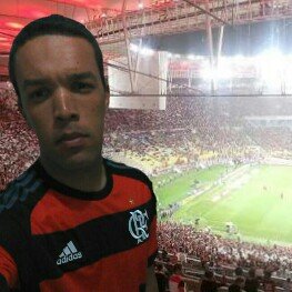 Torcida do FLAMENGO, uma nação mais forte que qualquer exercito, mais popular que qualquer banda e mais idealista que qualquer religião.
@aIIstar