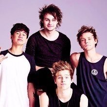 Update account for @5SOS ♥️️️️️️️ Owners: @Cherish_D1 // @touchofharold // @unpredctablelrh Daily Pics, News, and Facts about the boys. Enjoy