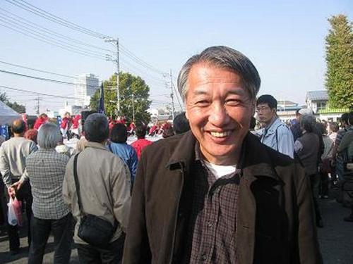 電気・計装関係の会社を設立し、仕事の合間に趣味で若い人と一緒にﾗｲﾌﾞ等に行き、人生を楽しんでます。