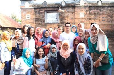 Official twitter fans of @afgansyah_reza in Yogyakarta.
est. 08 okt 2009
 ♥ @afgansyah_reza :) @afgannisme @afjogja.
keep solid :)