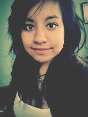 LaurithaAlej's profile picture. ❤En calma conmigo❤
                                       ✌Saludos terricolas✌