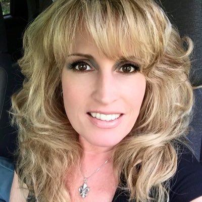 VibrantDawn1's profile picture. ✝️ God First ⚜️Nola Girl 💯 Southern 🎶 music ❤️🎸🎷 🏝🐬🐠 Island ❤️ 🐶🐱Animal ❤️🐘 😊 Pursuit of Joy 🌹Entrepreneur