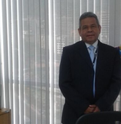 simonvilla2810's profile picture. Abogado.