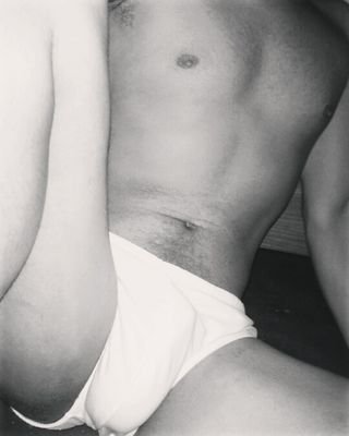 JohnnySosa19's profile picture. 