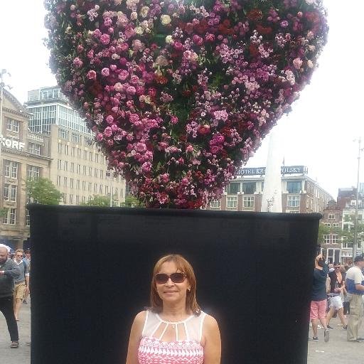 ESPERAN02598393's profile picture. abogada, residenciada en Francia