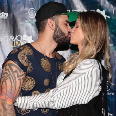 Com amor, Caah e Carol ❣ Assim eles já não são dois, mas sim uma só carne. Portanto, o que Deus uniu, ninguém separa. ❣