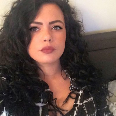 sineadltaylor_'s profile picture. Everything's better